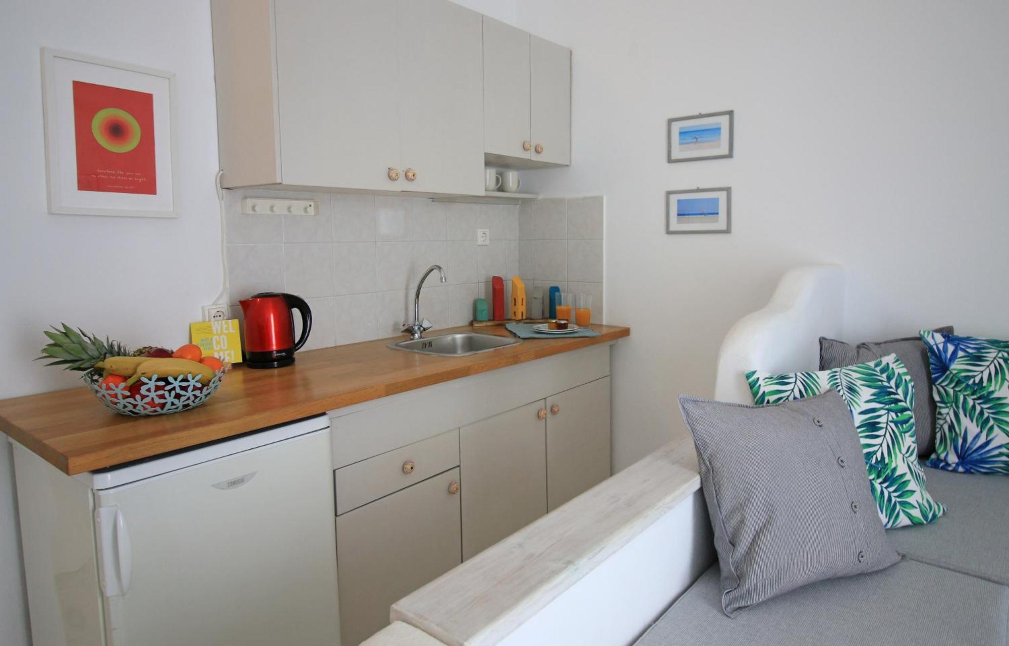 Apartment Captain's *