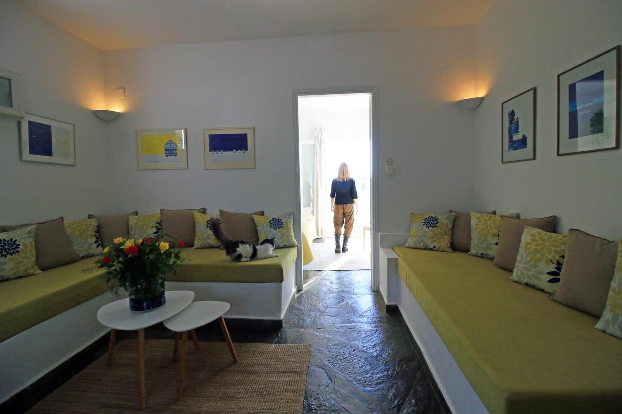 Captain's Apartment *